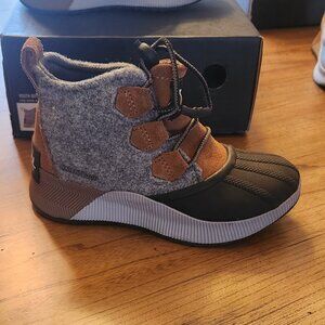 Sorel Youth Out N About Boots